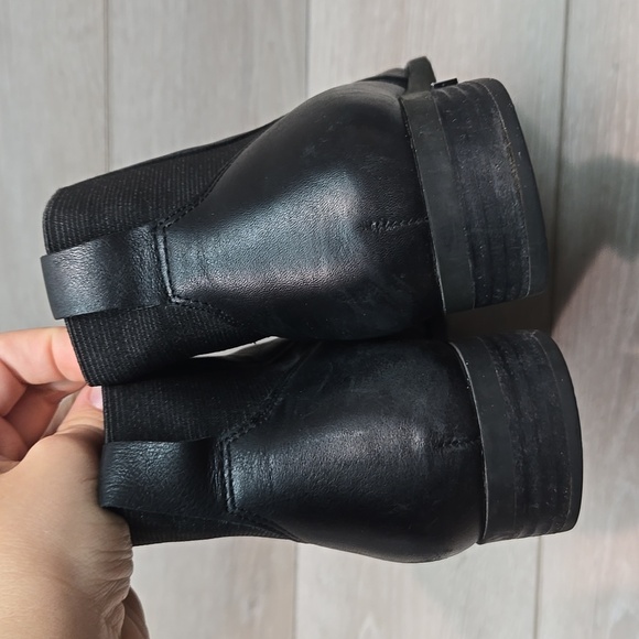 Vionic Women Country Thatcher Black Ankle Booties Shoes Sz 8.5 - Picture 6 of 11